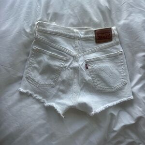 501 Vintage Levi White Jean Shorts, Size 27, Like New